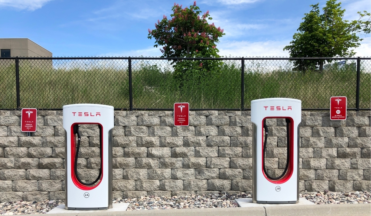 Tesla Sets Ambitious Low Cost Target for Cybercab’s Operation